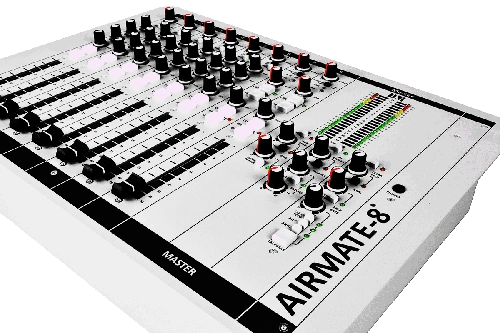 D&R Airmate-8. Perfect Console for Start Ups and Professionals View From Front