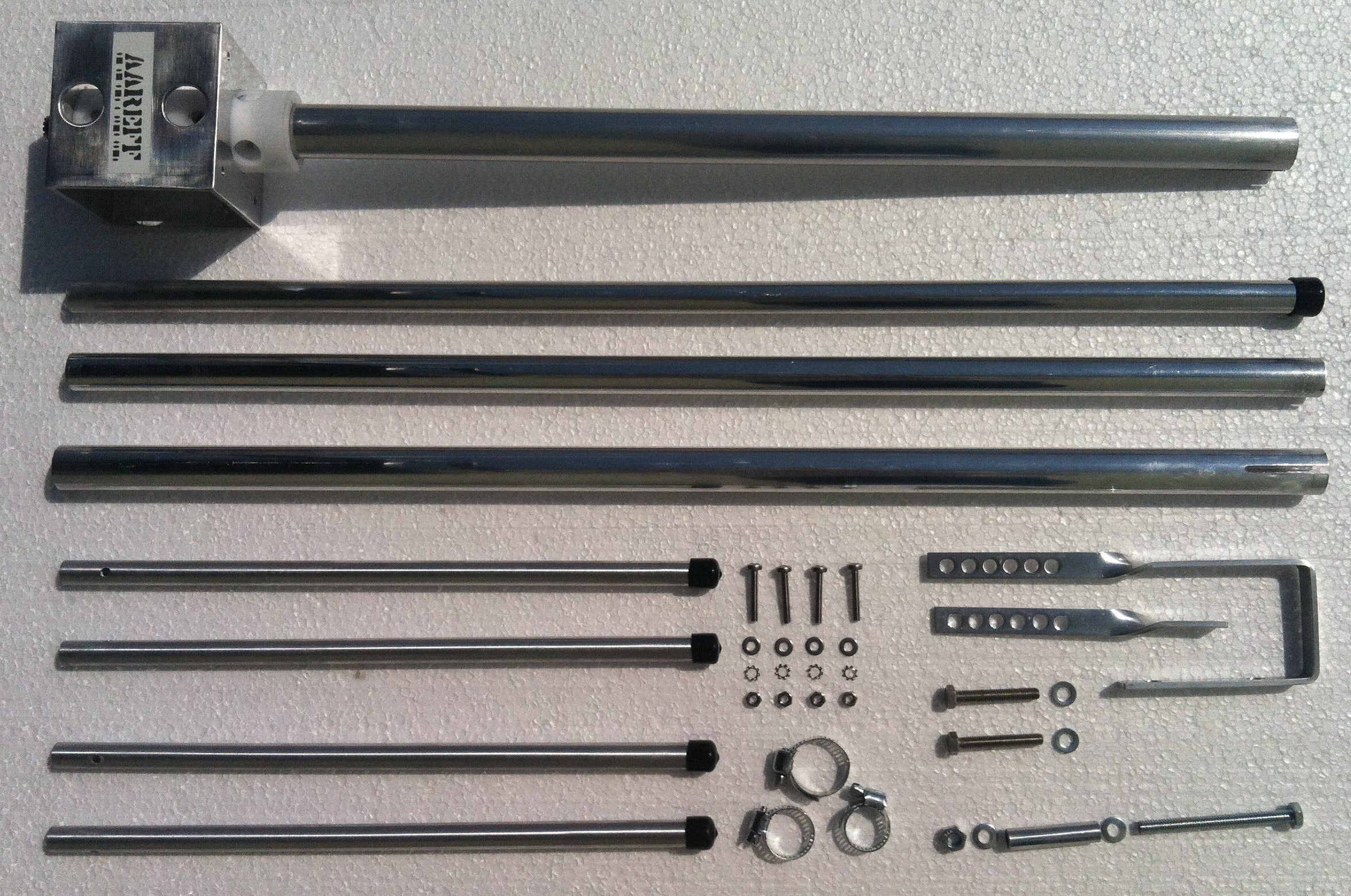 5/8 Wave 2KW Vertical High Gain FM Broadcasting Antenna